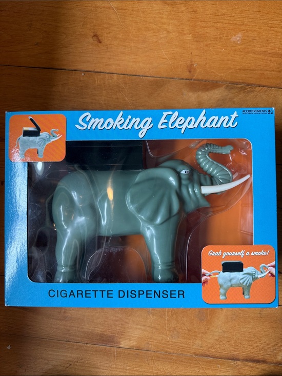 Other - Accoutrements Novelty Vintage Smoking Elephant Cigarette Dispenser 2004 NEW